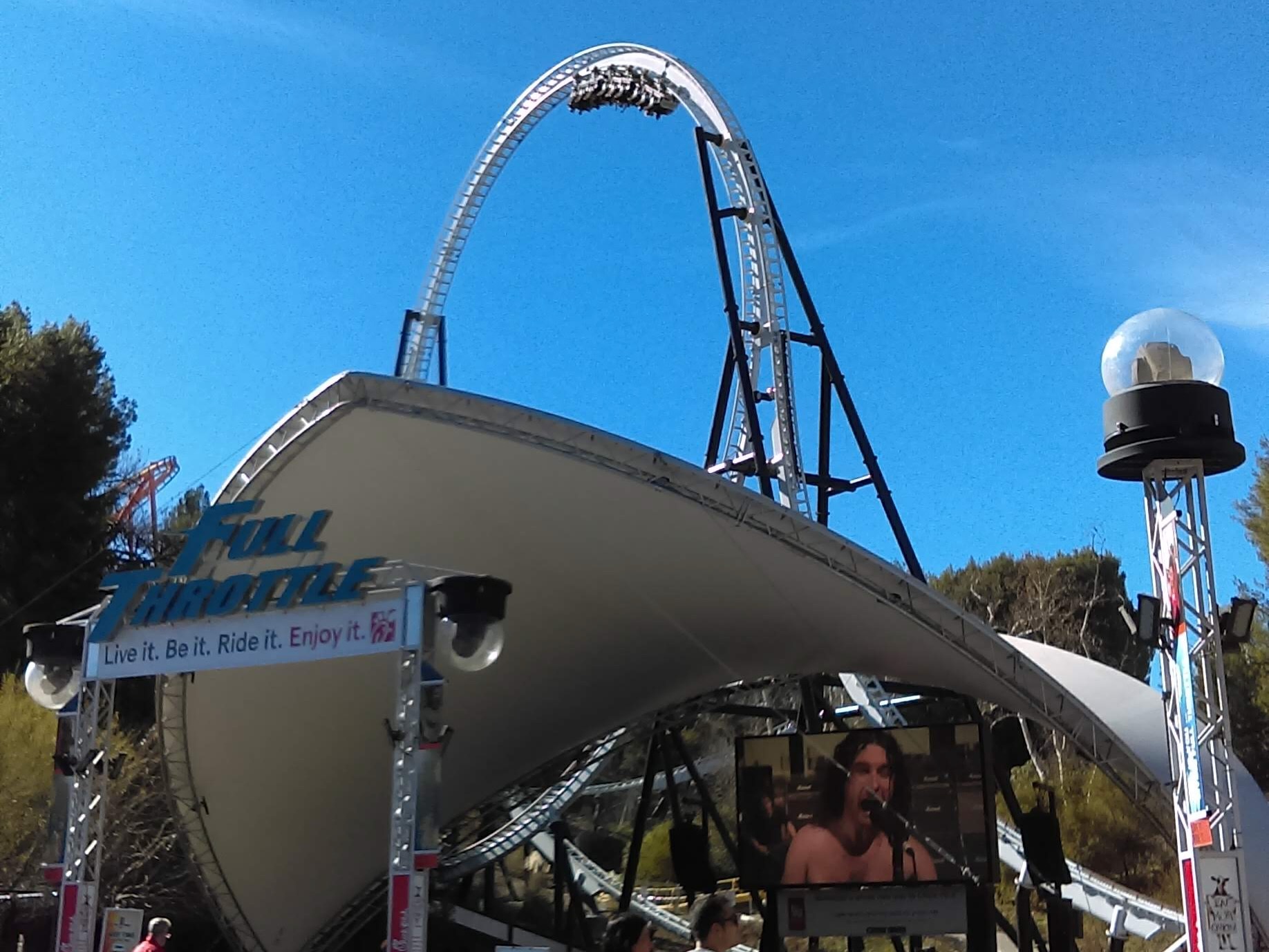 ロサンゼルス・マジックマウンテン現地ツアー01